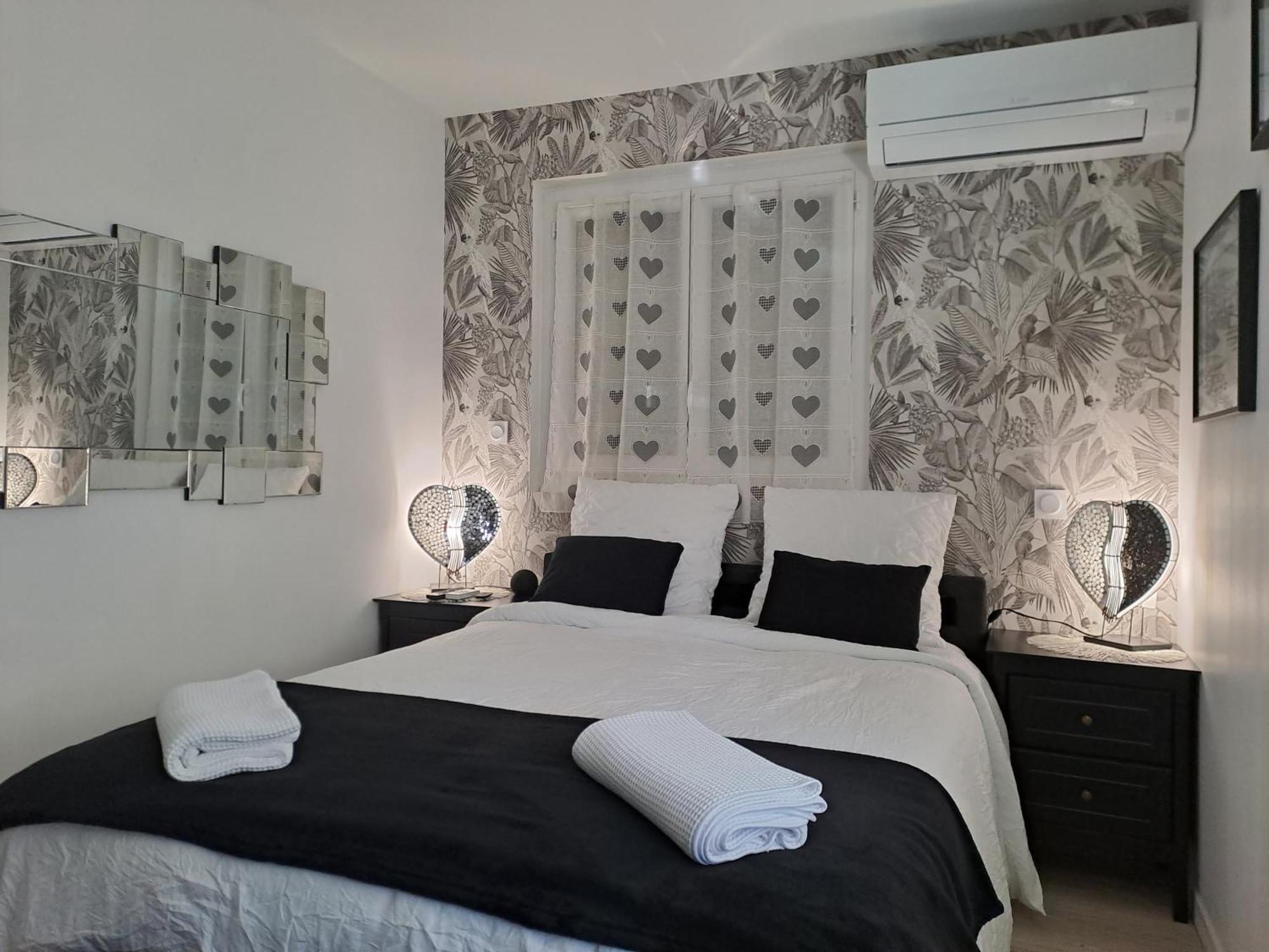 Les Pieds Dans L'Eau Apartment Sainte-Marie-la-Mer Ngoại thất bức ảnh